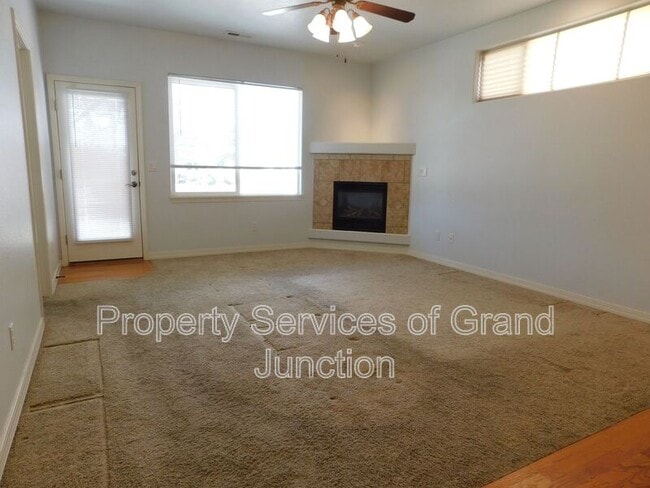 Photo - 563 1/2 Garden Cress Court