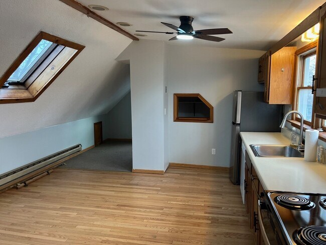 Photo - 24 Pleasant St Unit 3