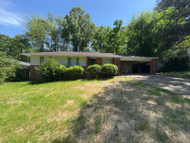 Building Photo - 1513 Maria Dr