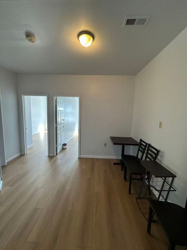 Photo - 1001 Arch St Unidad 4f