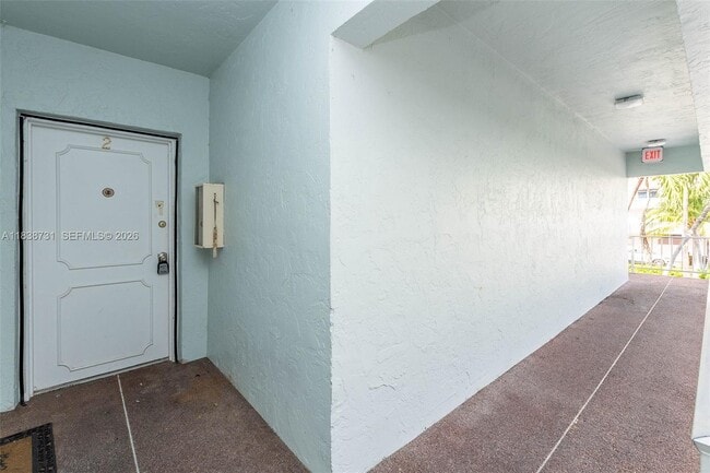 Photo - 3862 NE 171 St Unit B
