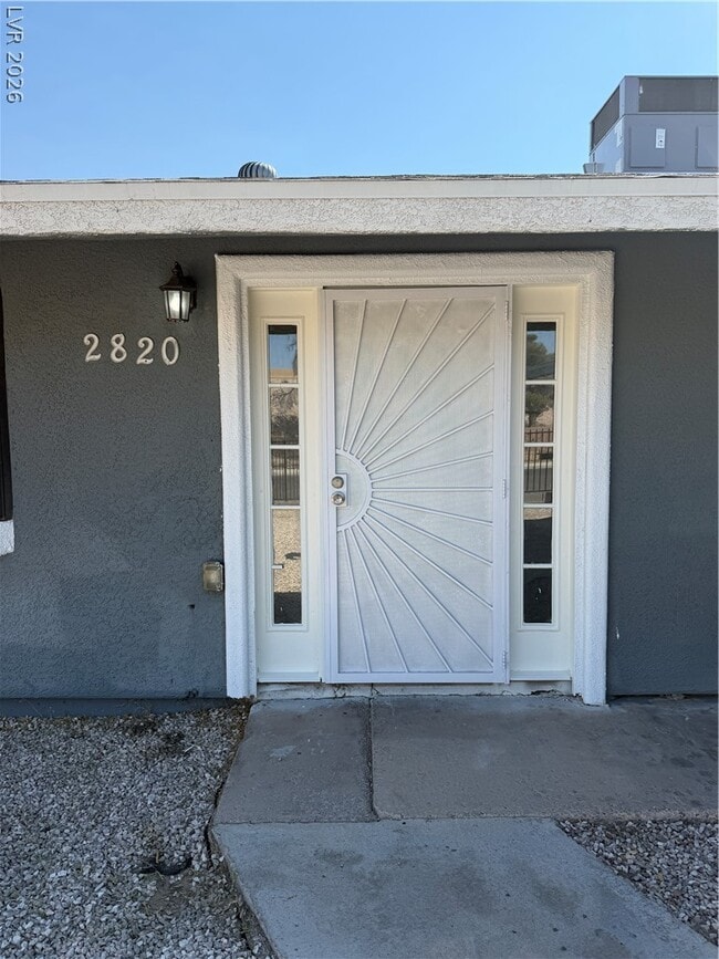 2820 S Sandhill Rd