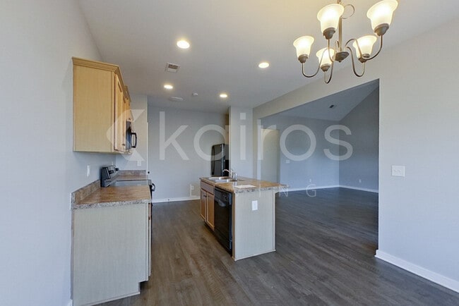 Photo - 7071 Shadesbrook Dr