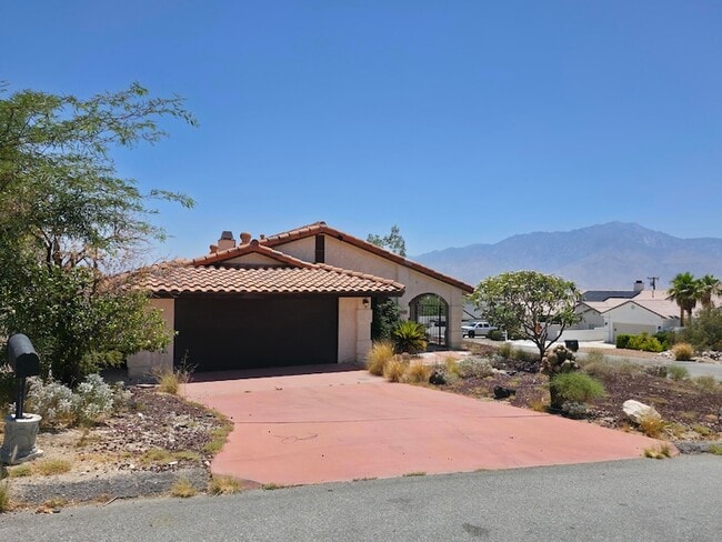 Photo - 12800 Avenida Alta Loma Casa