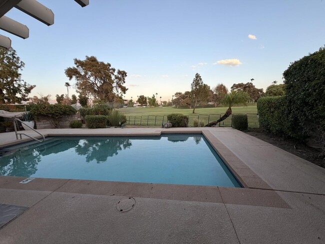 39196 Sweetwater Dr