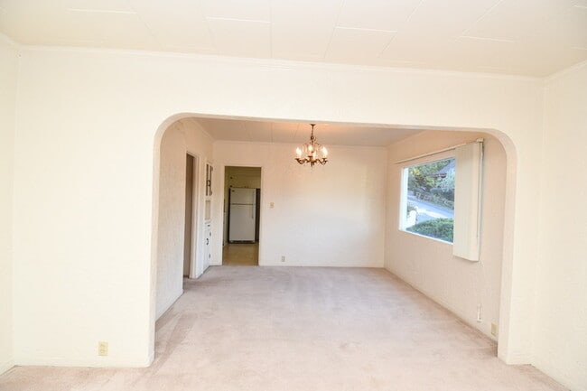 Photo - 1368 SE Overlook Ave