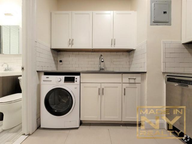 Building Photo - 1 bedroom in ASTORIA NY 11106 Unit D14 Rental