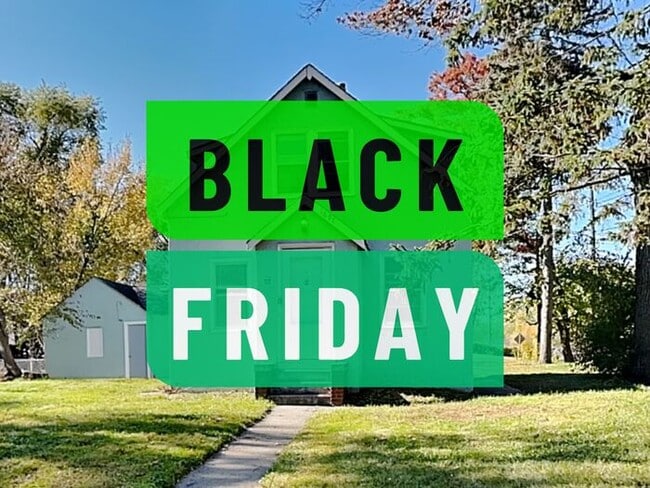 Building Photo - 1697 Payne Ave