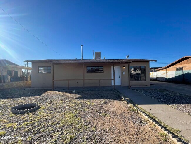 Photo - 5016 Wilmoth Ct