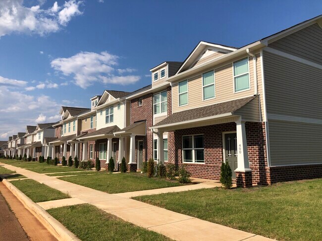 Photo - 403 Falls Pointe