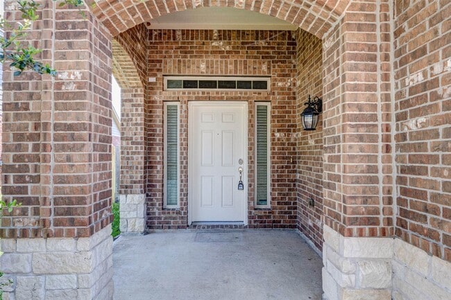 Photo - 6107 Nicholas Ln