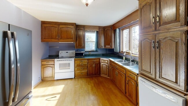 Photo - 910 N 56th Ave W Unit 910 N 56th Ave W - Apt 1