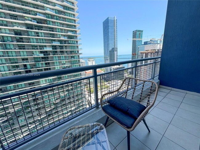 Photo - 60 SW 13th St Condominio Unidad 3212