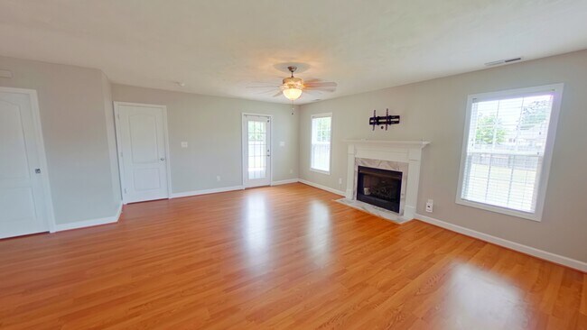 Photo - 622 Thorncliff Dr