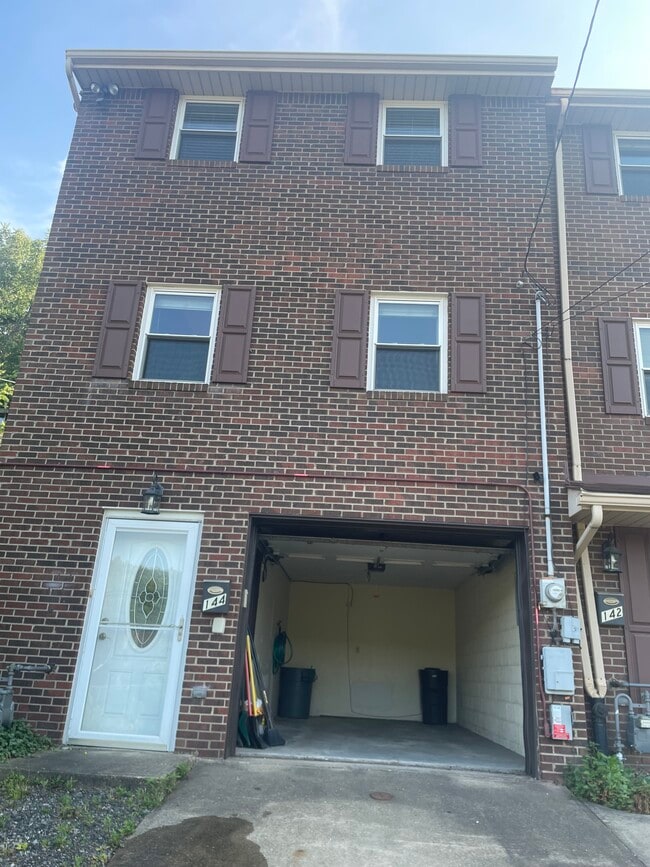 Photo - 144 Rockwood Ave Townhome