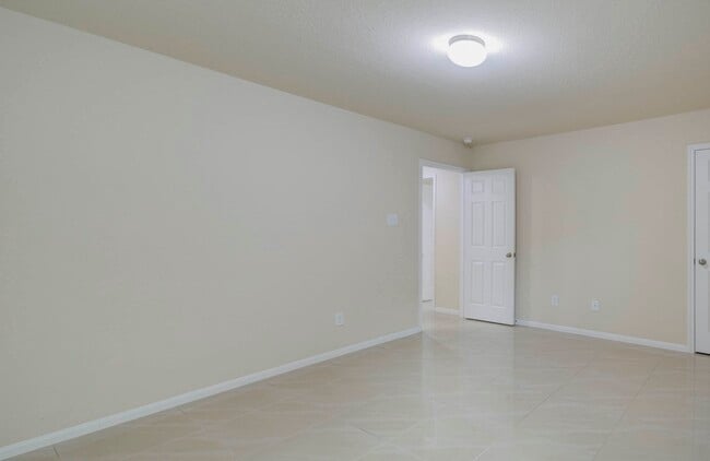Photo - 15115 Russet Bend Ln