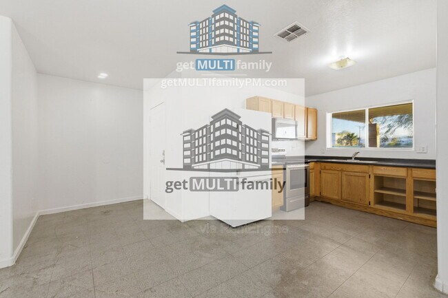 Photo - 1228 E Apache St