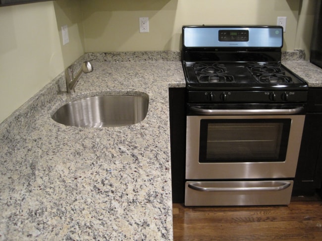 Photo - 3BR/1Bth unit. Great location, Laundry in unit! Walk to NEU!!