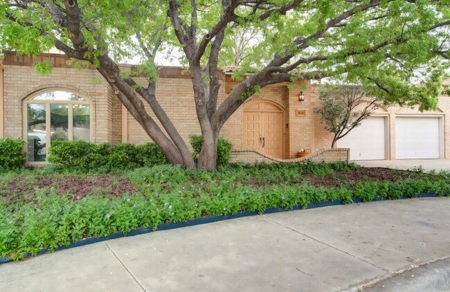 Photo - 306 Vale Ave