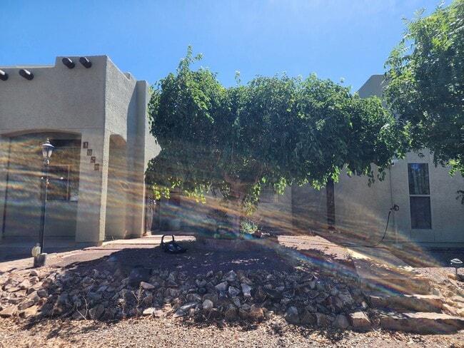 Photo - 1050 W Rochin Rd