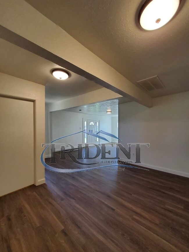 Photo - (1430m7) Sierra Way Units Unit 1825