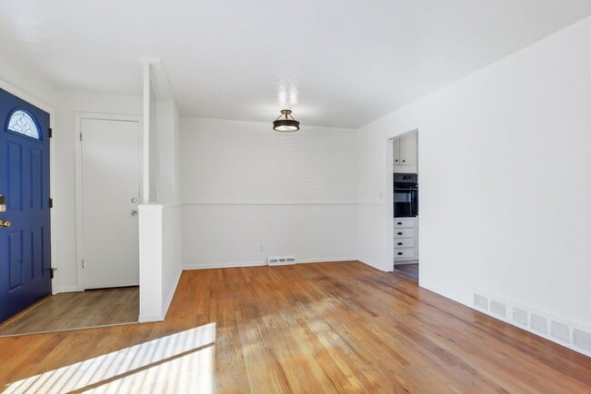 Photo - 2021 Sherrelwood Cir