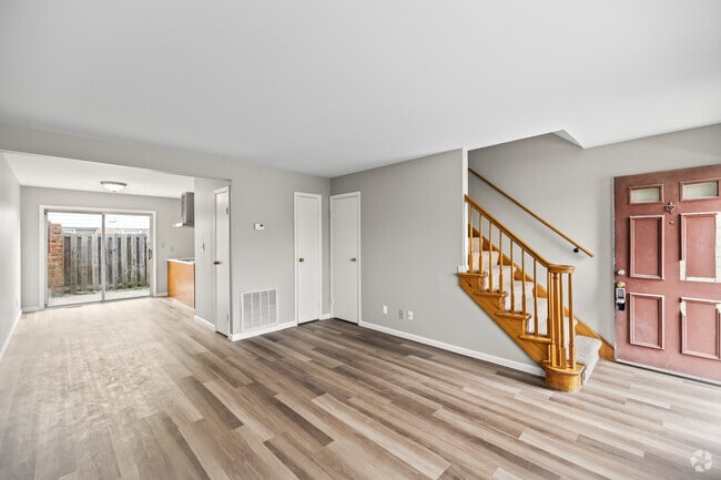 2 BR, 1.5 BA - 989-1,013 SF - Maple (Left Side)