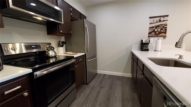 Building Photo - 1001 Grandview Dr Unit C19