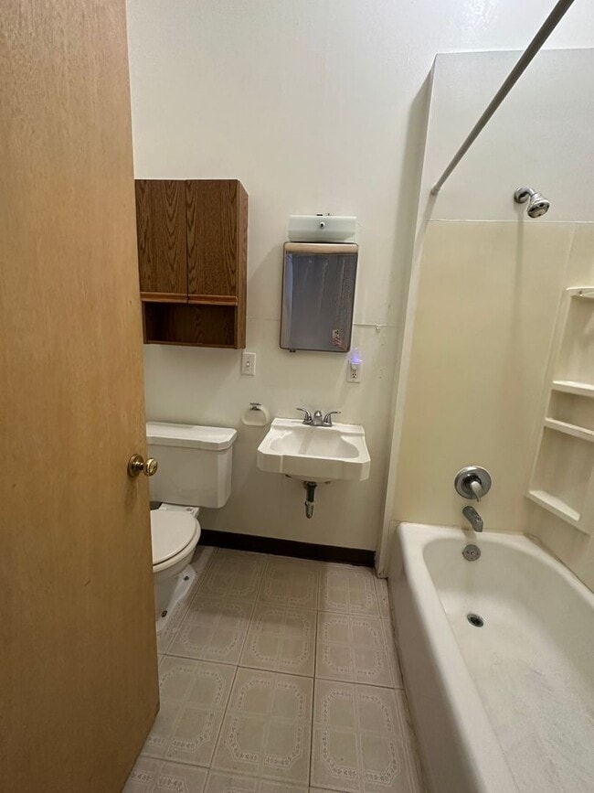 Photo - 304 14th Ave SW Unit 306