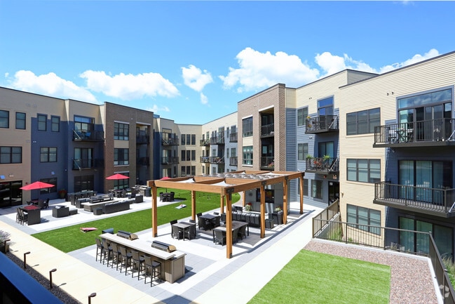 Courtyard - State Street Station