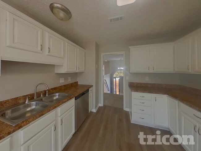 Photo - 4754 Clayton Crossing Ln