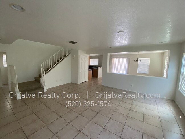 Photo - 1595 W Beantree Ln