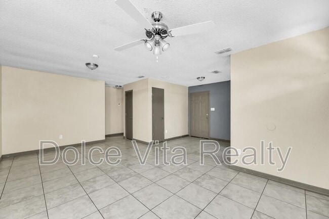 Photo - 440 W Siesta St