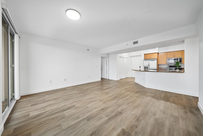 Photo - 1830 Radius Dr Unit 806