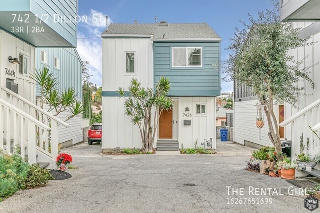 Building Photo - Charming 3 Bedroom Home in Silver Lake! | ...