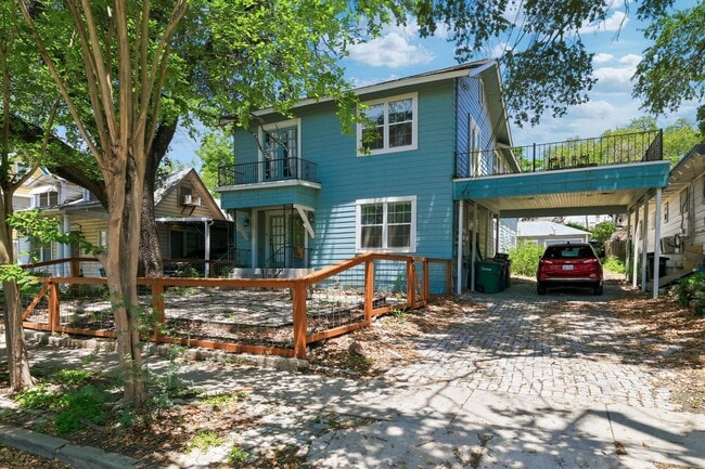 Building Photo - 527 Fulton Ave Unit 2