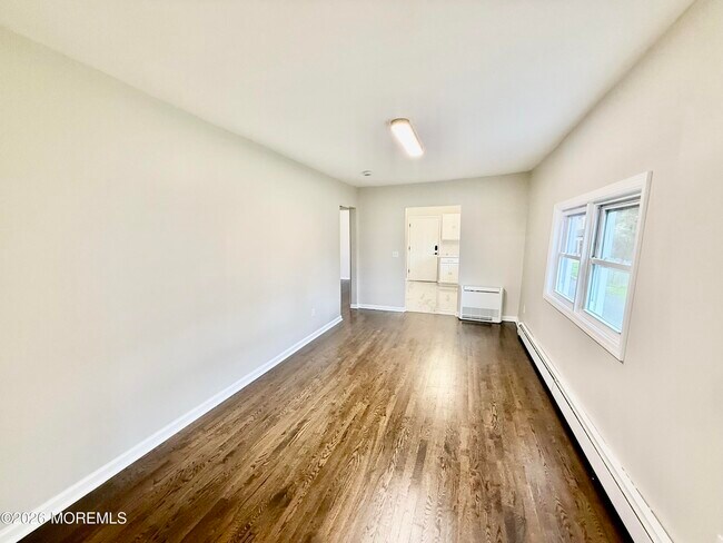 Photo - 491 Patten Ave