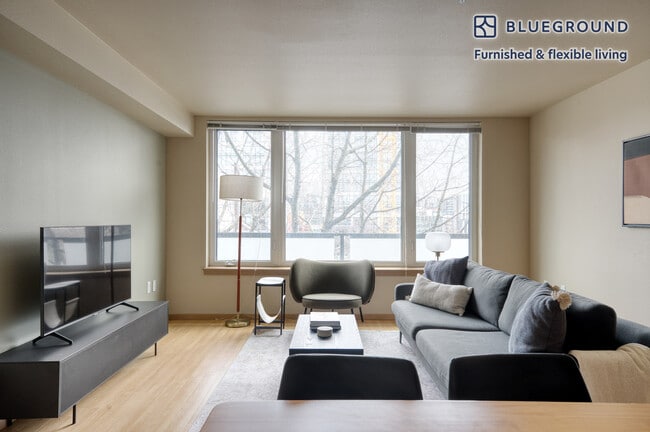 Photo - 708 6th Ave N Unidad FL3-ID577