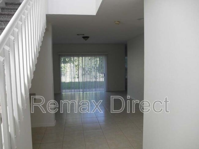221 Talia Cir