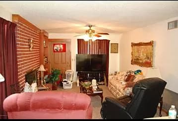 Photo - 2615 Lane St
