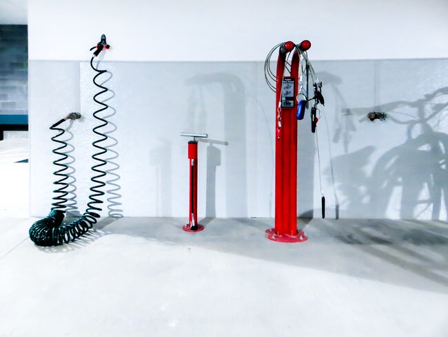 Blue Dot Place, Bike work and wash station