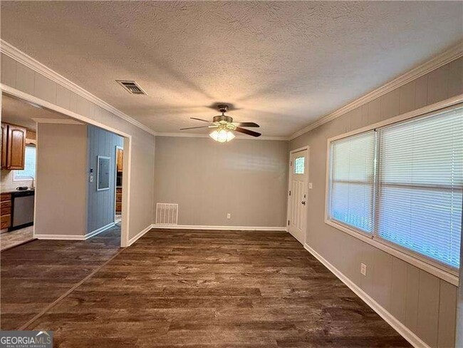 Photo - 1414 Sycamore Dr NW