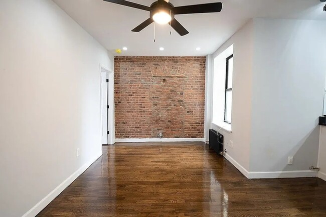 Photo - 1186 Putnam Ave Unit 4A