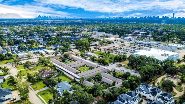 Photo - 1529 Wirt Rd Unidad True