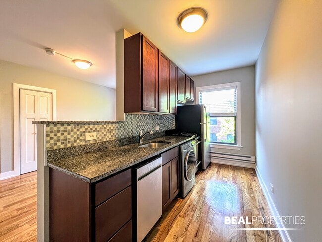 Building Photo - 2906 N Mildred Ave Unit 1 bed