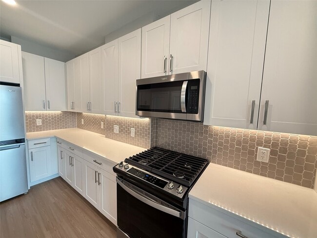 Building Photo - 716 Waugh Dr Unit A20.723 Rental