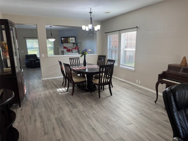 Photo - 8415 Clover Leaf Dr