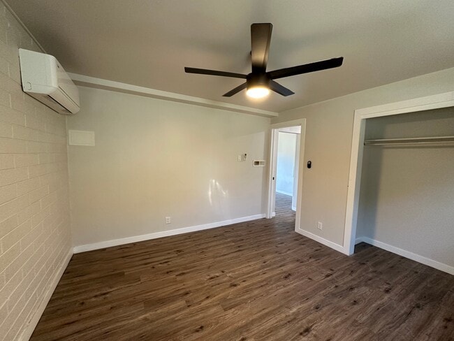 Photo - 387 Redondo Ave