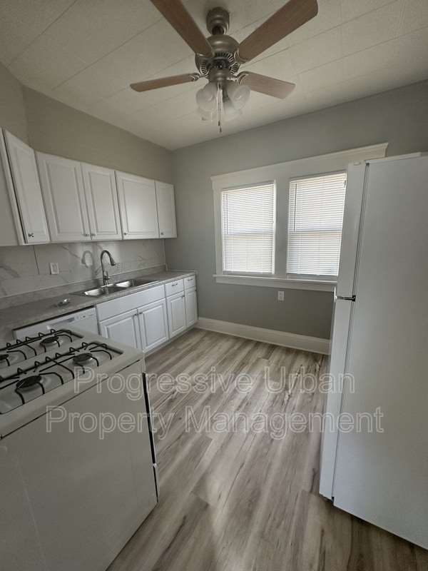 Photo - 4301 W 41st St