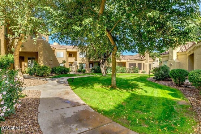 Building Photo - 7575 E Indian Bend Rd Unit Apt 1034